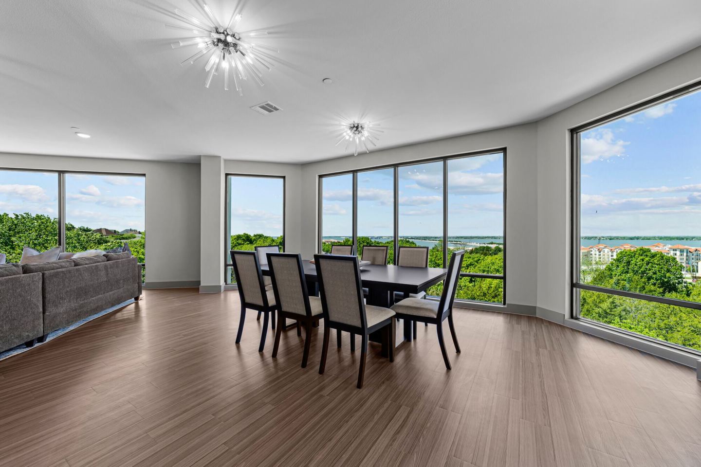 Harbor Hill Image 19