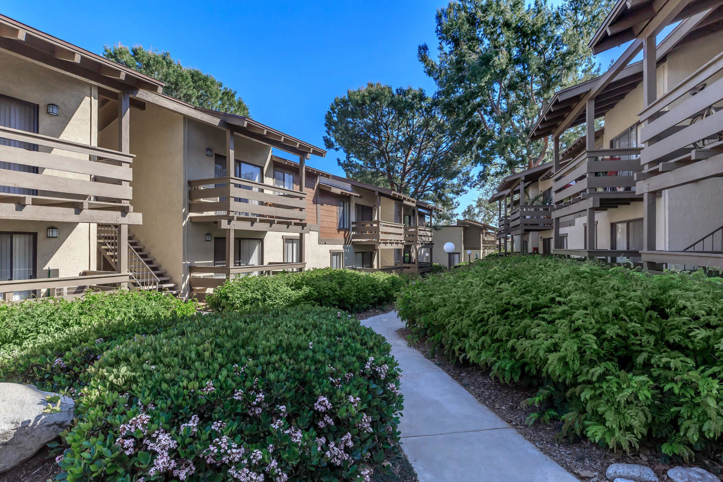 Raintree Apartment Homes Image 11