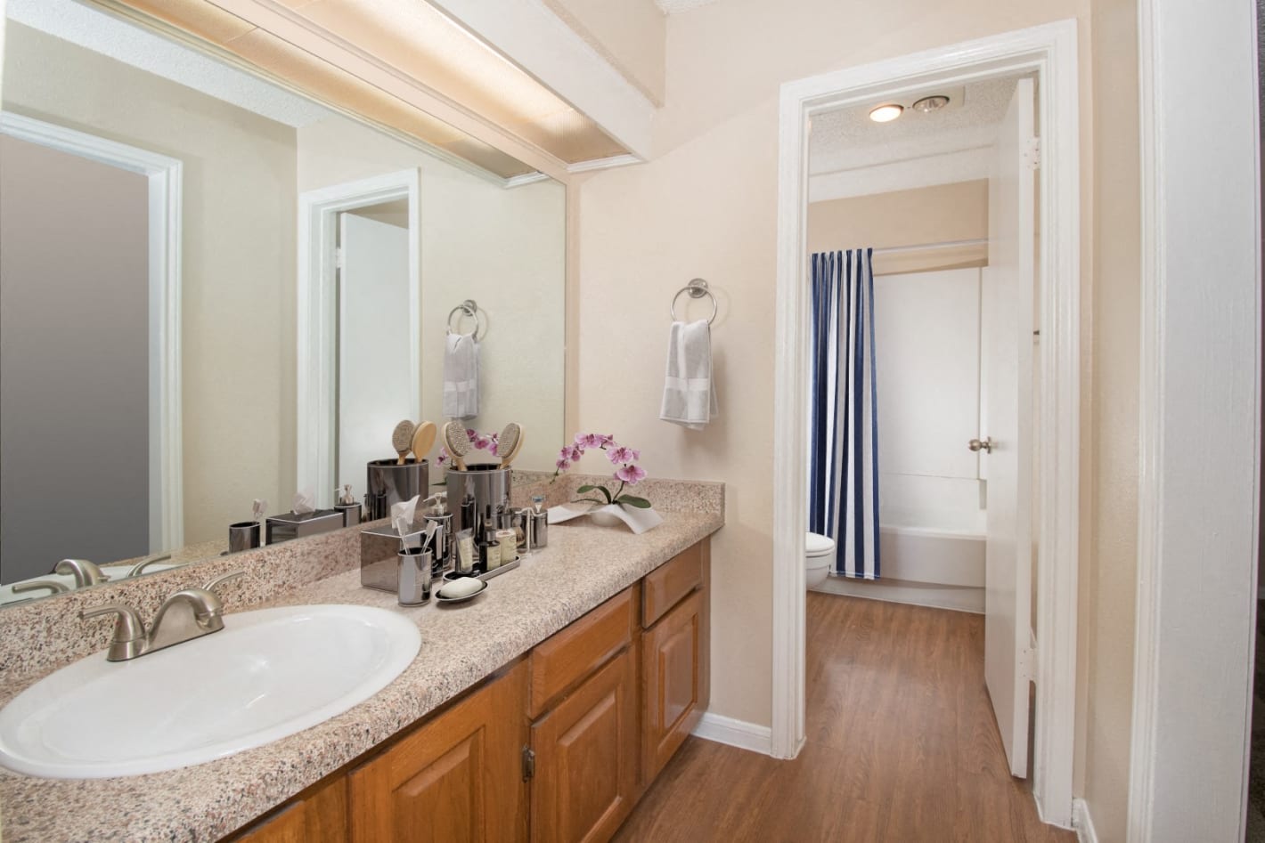 Tradewinds Apartment Homes Image 8
