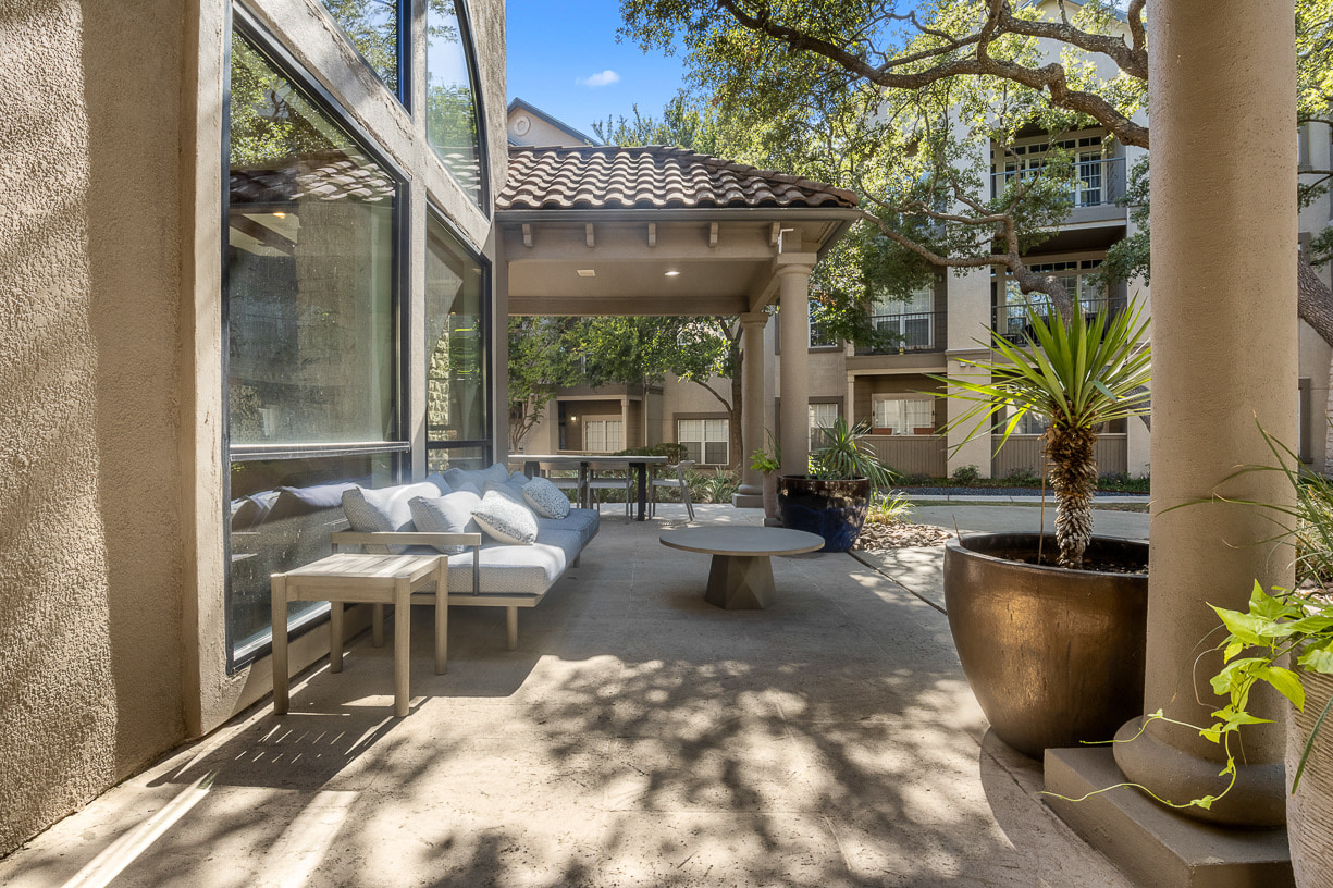 Villas at Rogers Ranch Image 10
