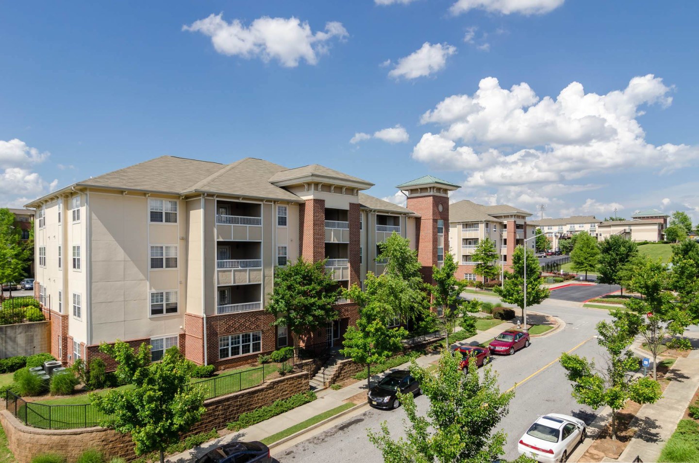 Ashley Collegetown Image 24