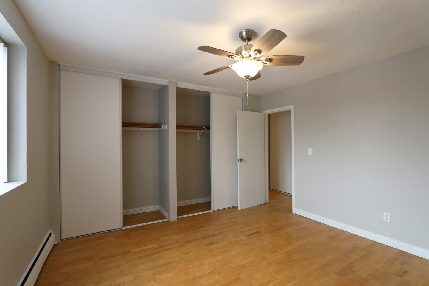 214 Place Apartments Image 34