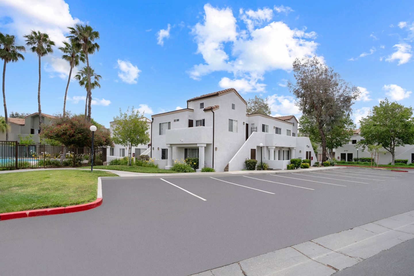 Riverpark apartment homes Image 55