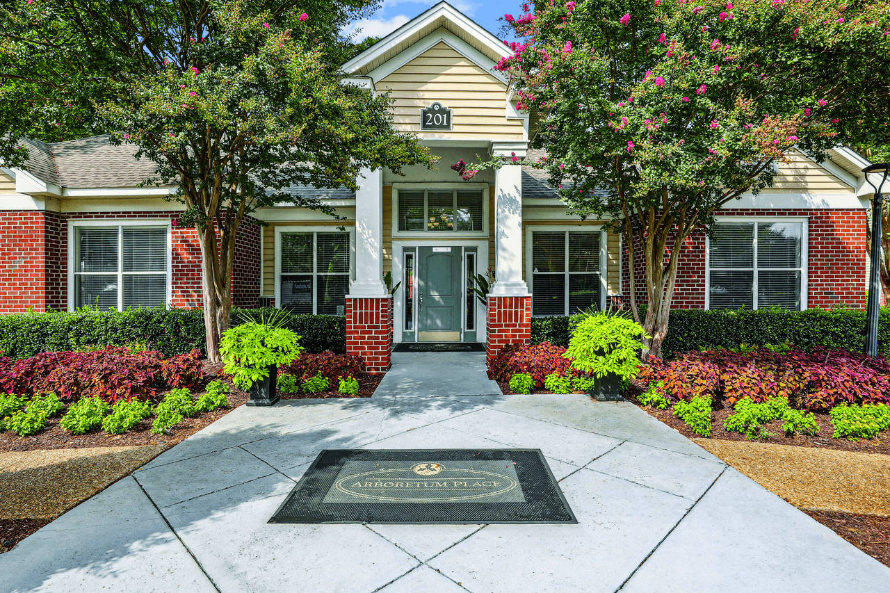 Arboretum Place Image 27