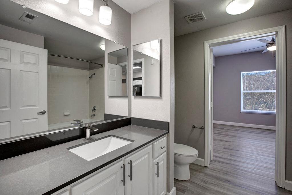 Broadleaf Apartments Image 104