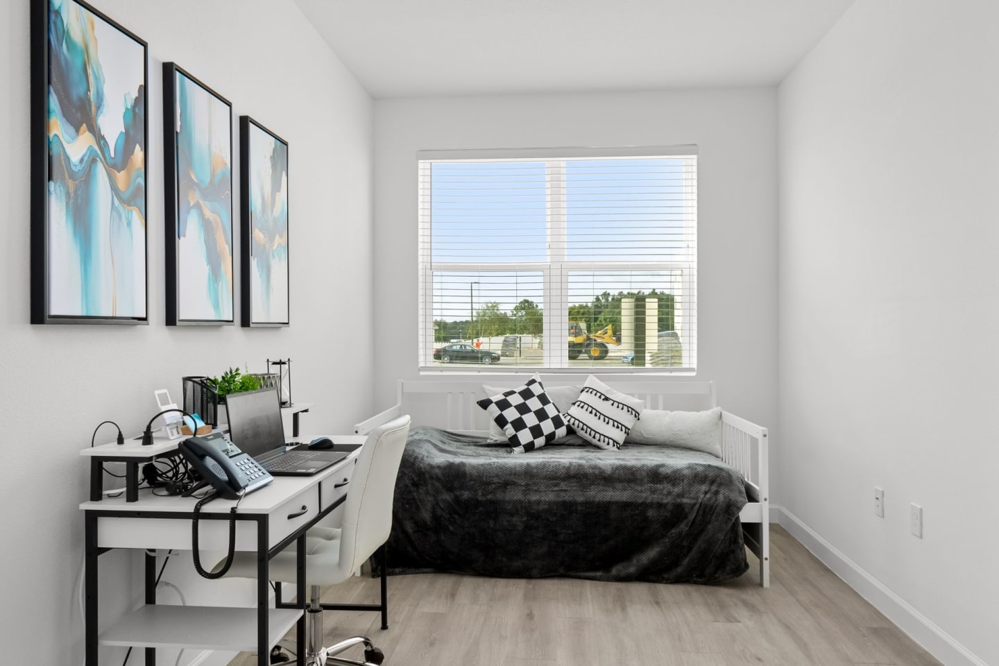Nottinghill Living Davenport Image 10
