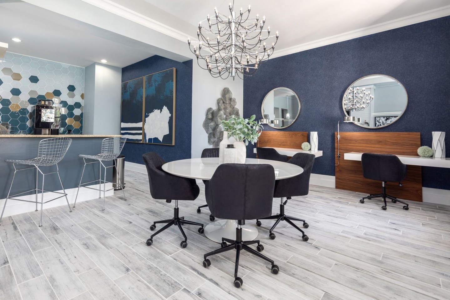 Luxe at 1820 Image 18