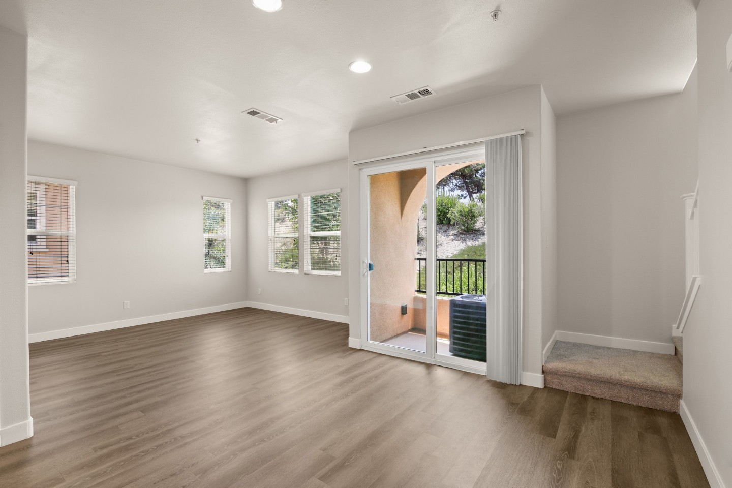CasaLago Eastlake Image 27