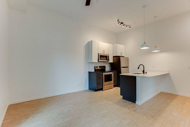 Alexander Apartments Image 14