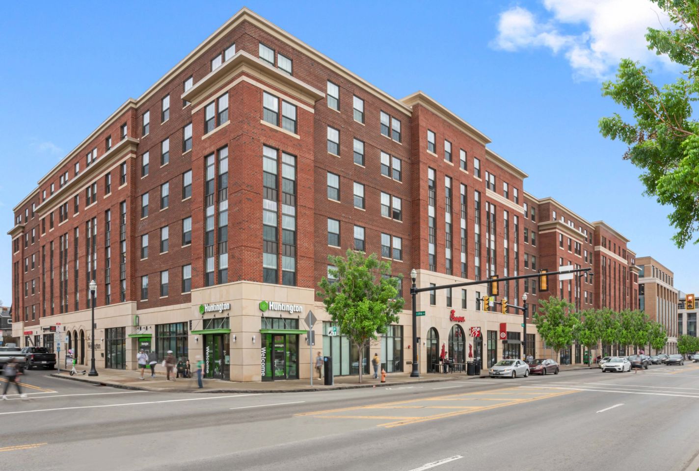 StateHouse Varsity - Student Housing Image 3