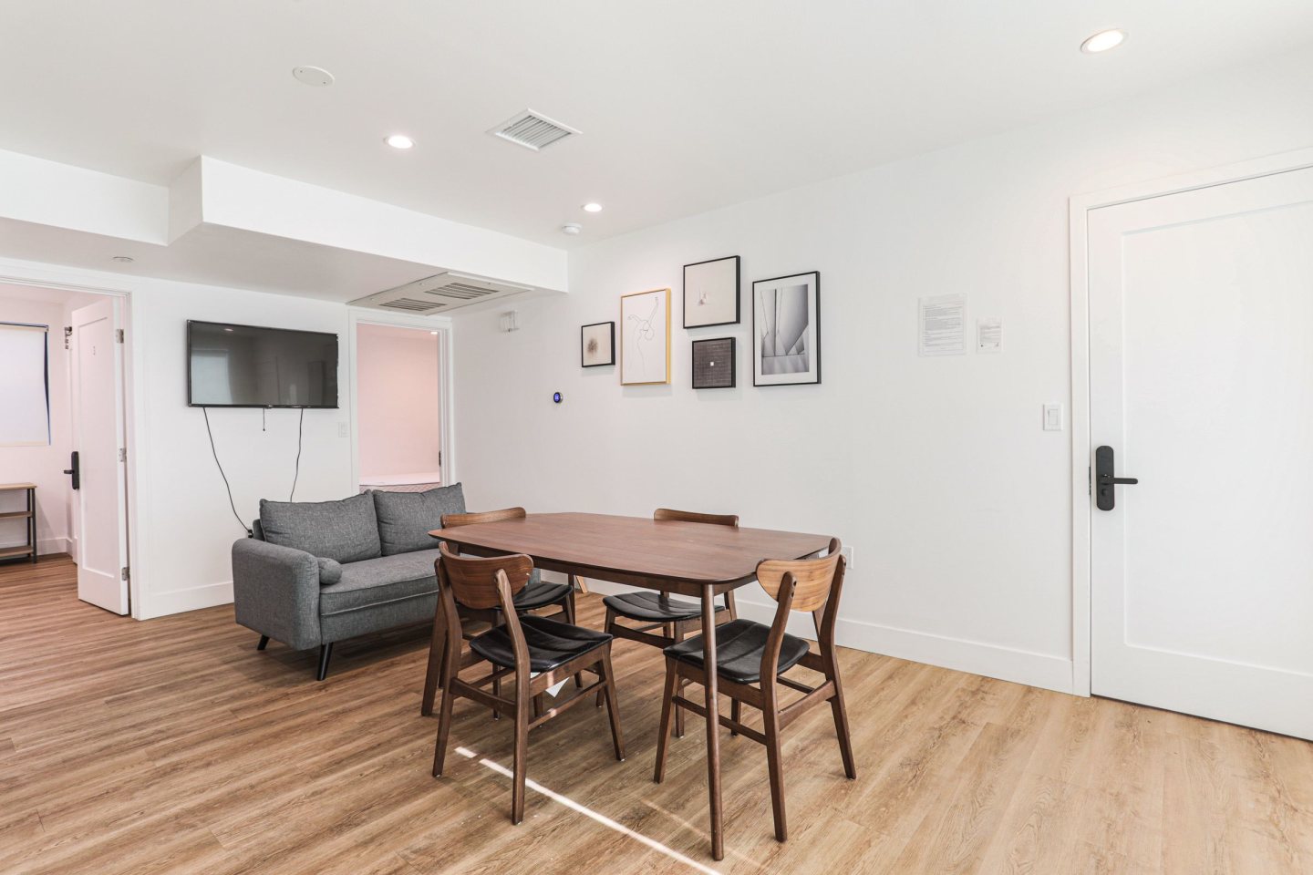 1607 W 35th Place - Co-Living Image 11