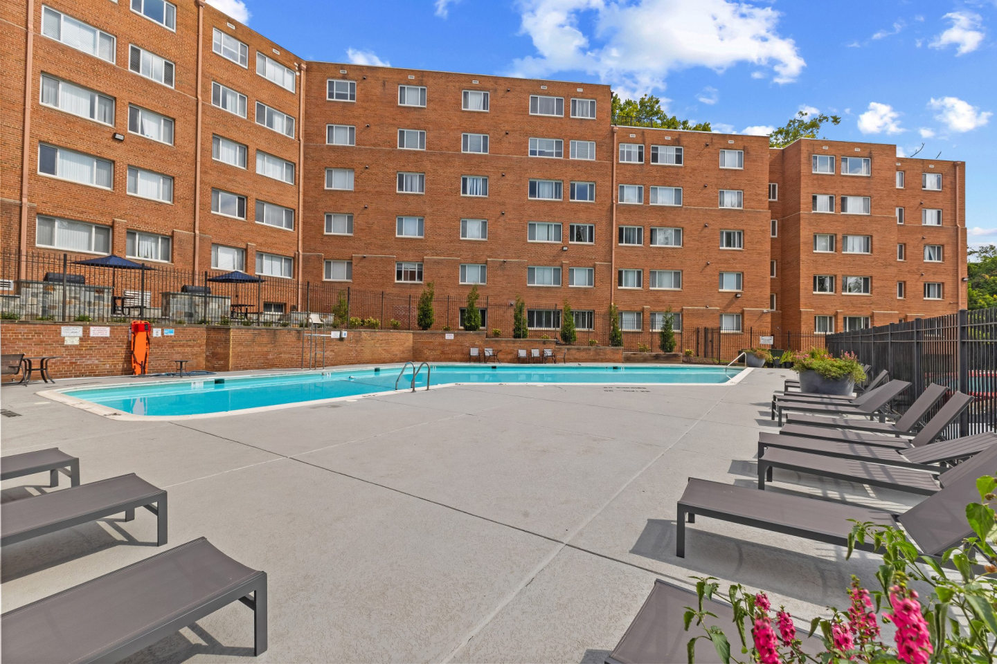 Infinity Apartments Image 9