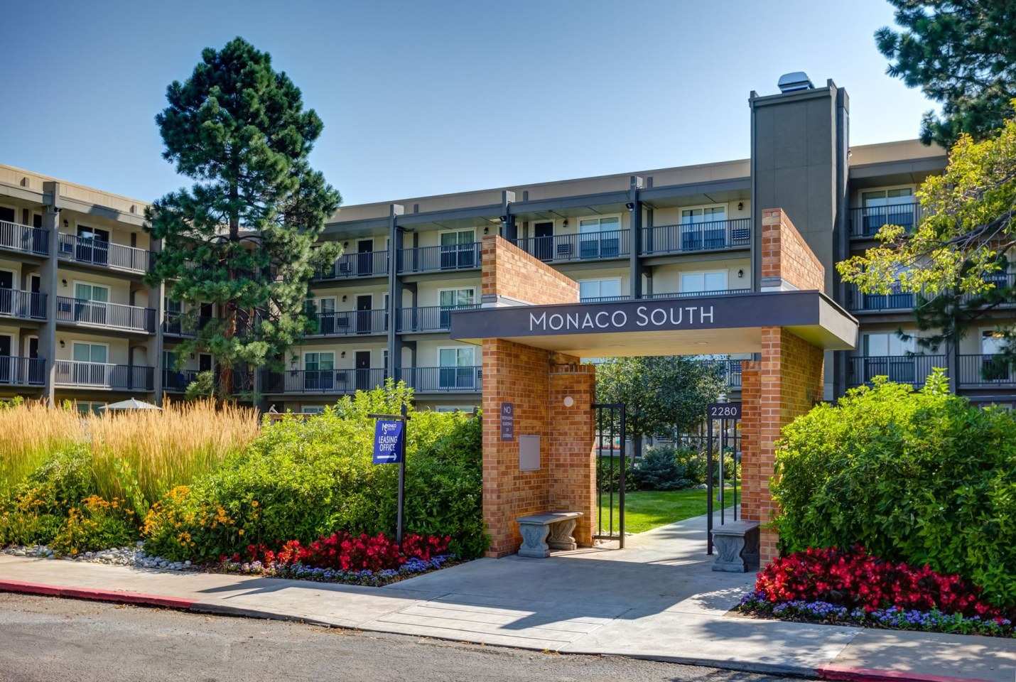 Monaco South Apartments Image 23