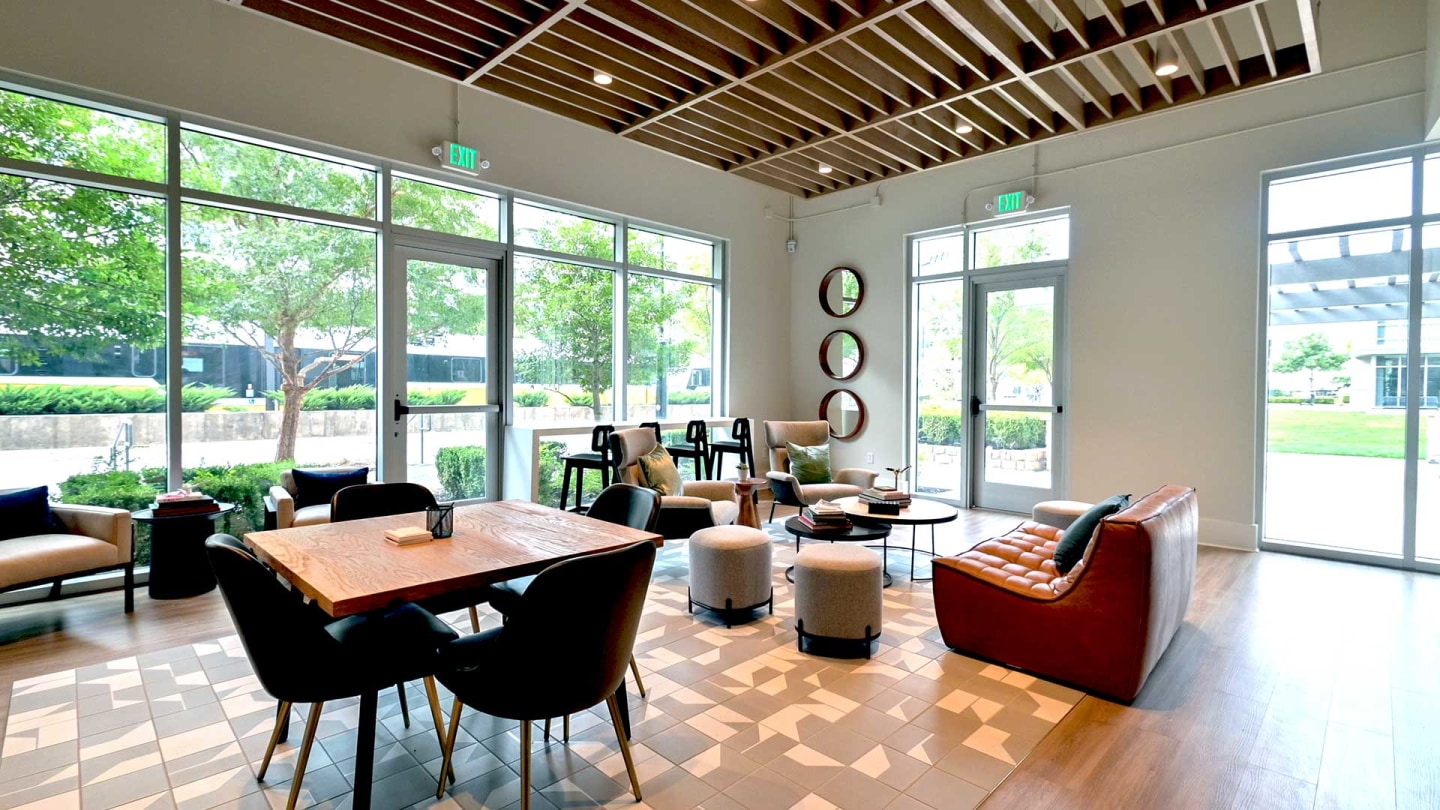 Crest at Las Colinas Image 19