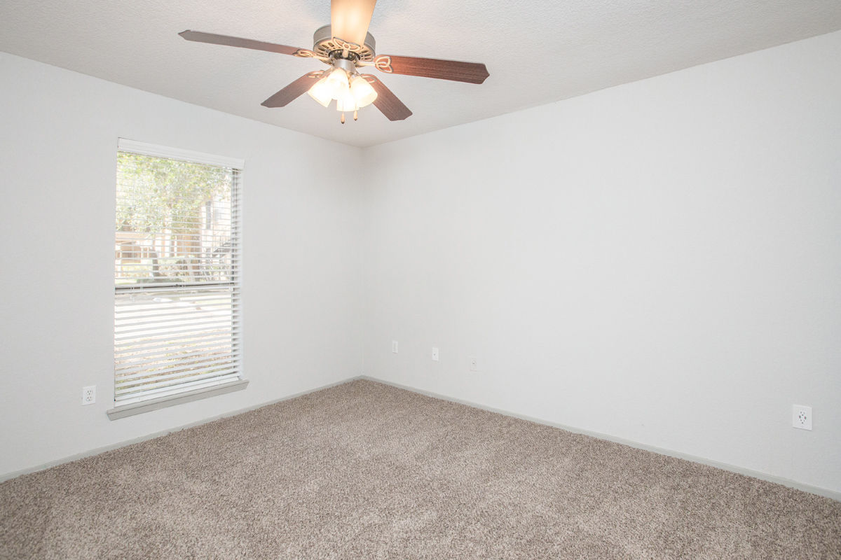 Elm Grove Image 59