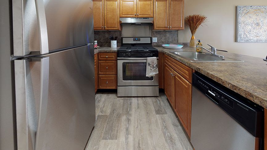 Lakeview Apartments Image 5