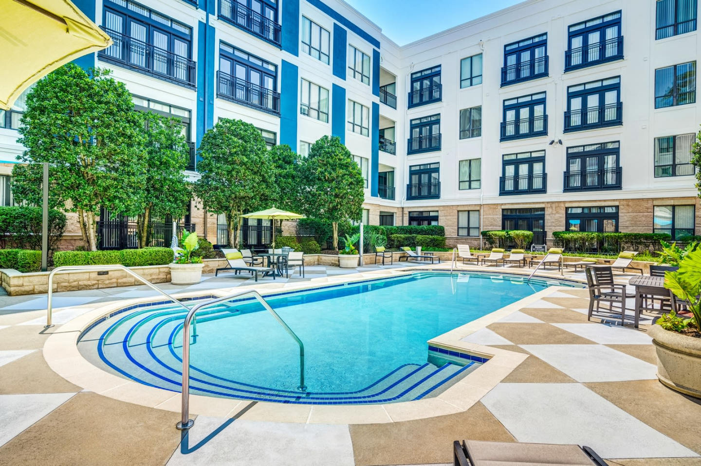 Lofts at Lakeview Image 24