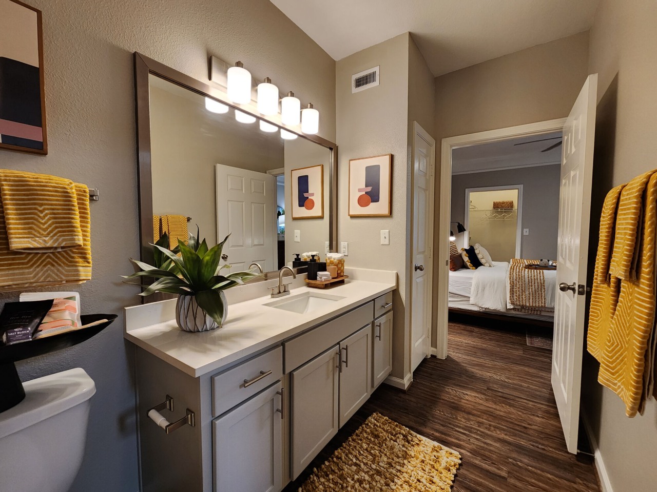 Grand Villas at Tuscan Lakes Image 16