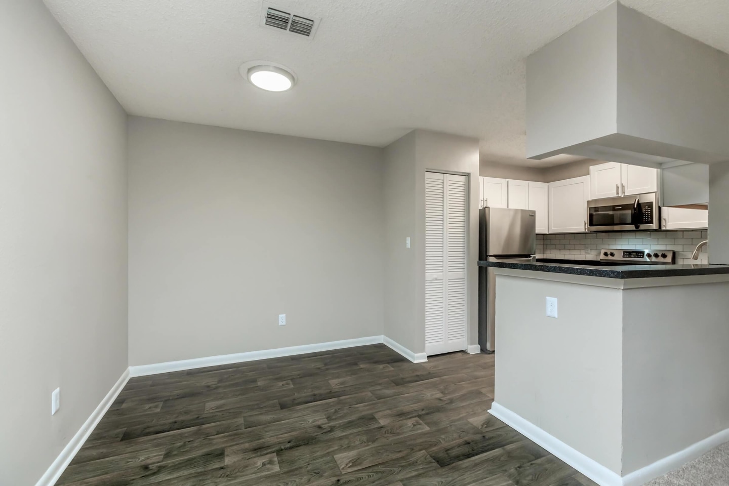 33 East Atlantic Beach Image 47