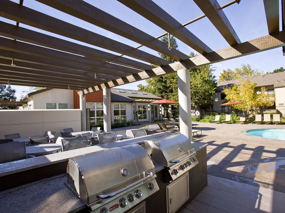 Eaves Fremont Image 18