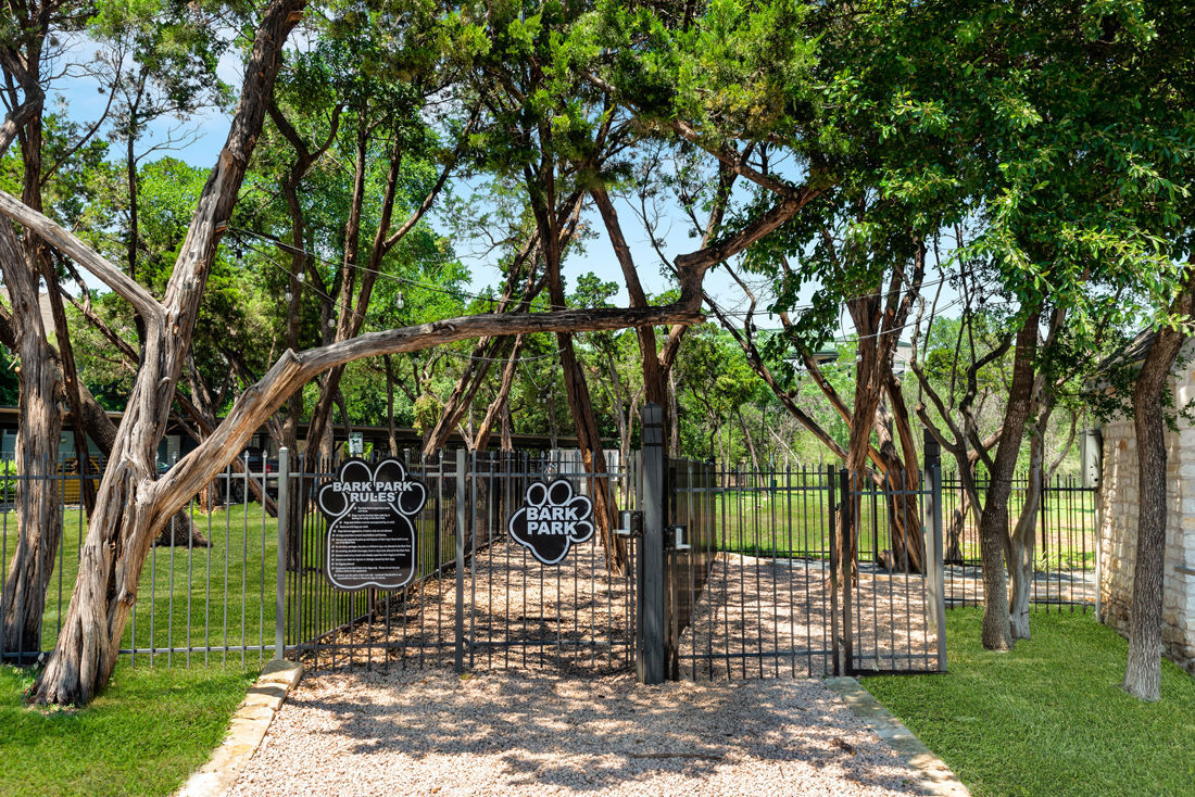 Landmark at Barton Creek Apartment Homes Image 19