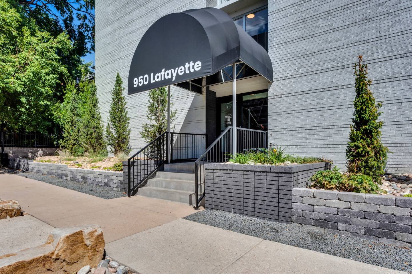 950 Lafayette Image 1