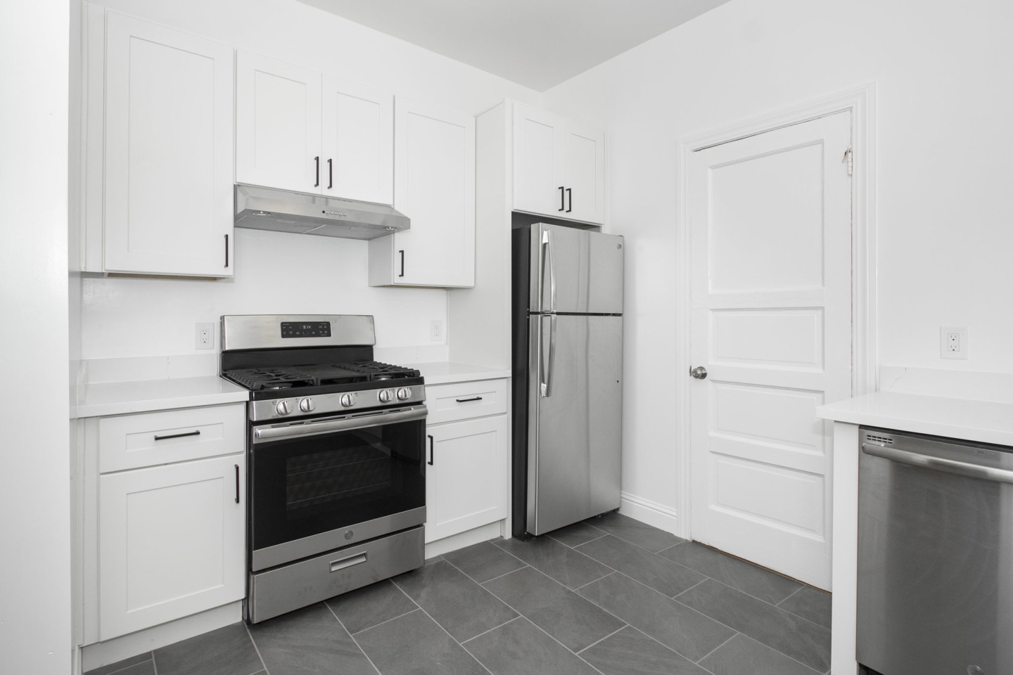 2927 Sacramento Street Image 4