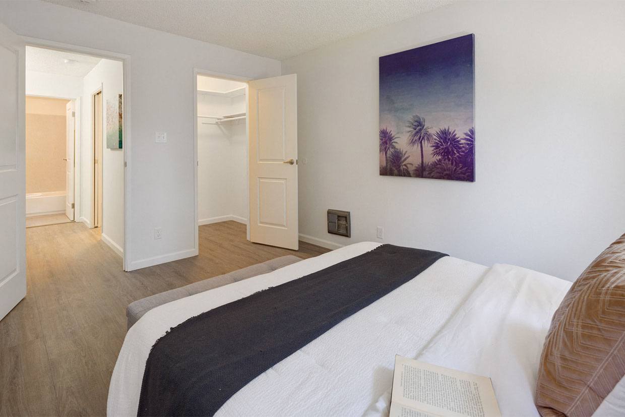 Marine View Apartments Image 18