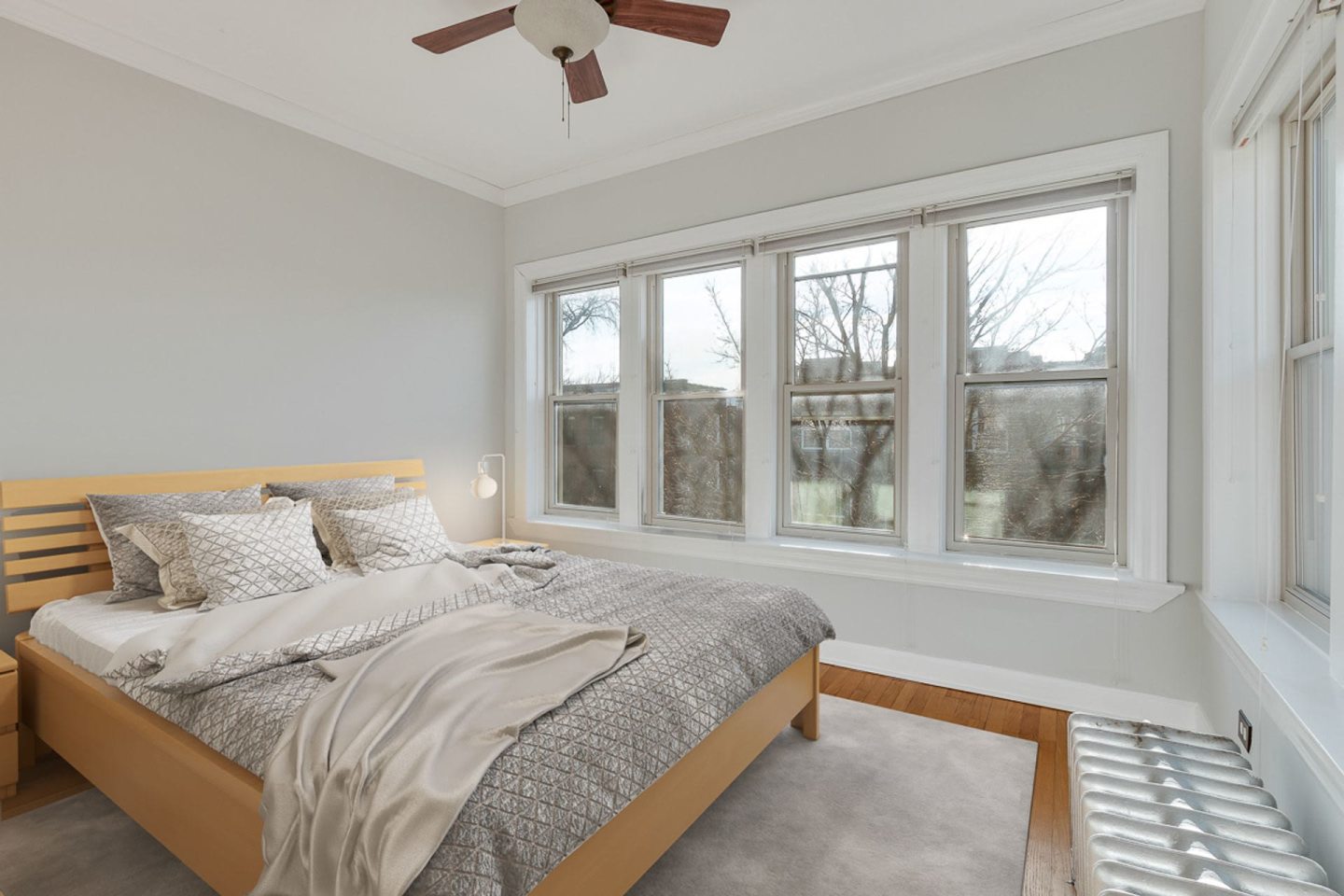 4700 Winchester Apt. Image 6