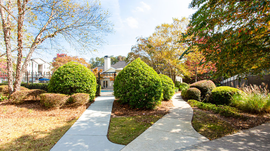 Charlestowne Apartments Image 18