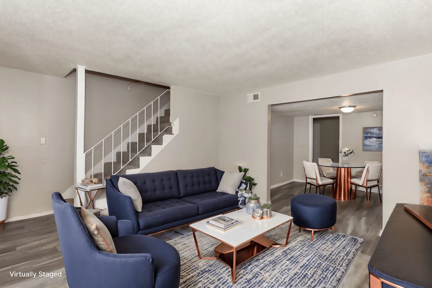 Ravenwood Apartments Image 1