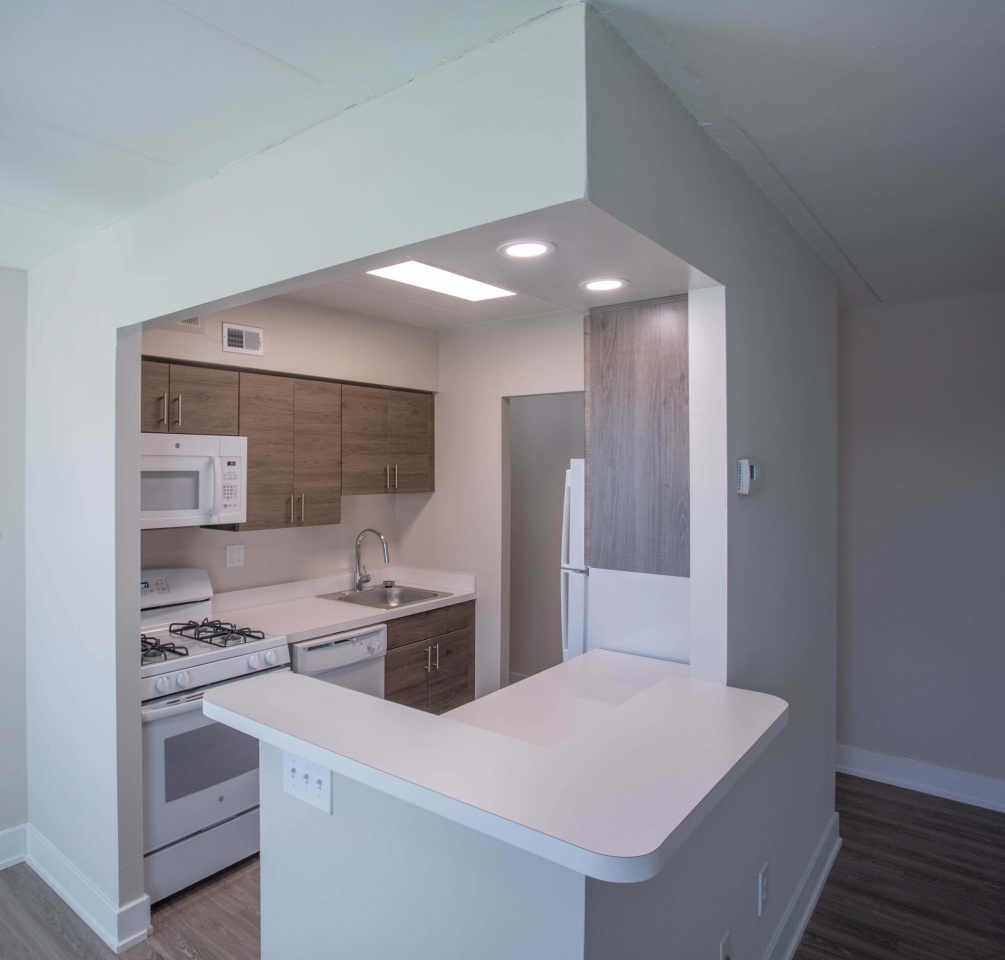 Lion's Gate Apartments Image 12
