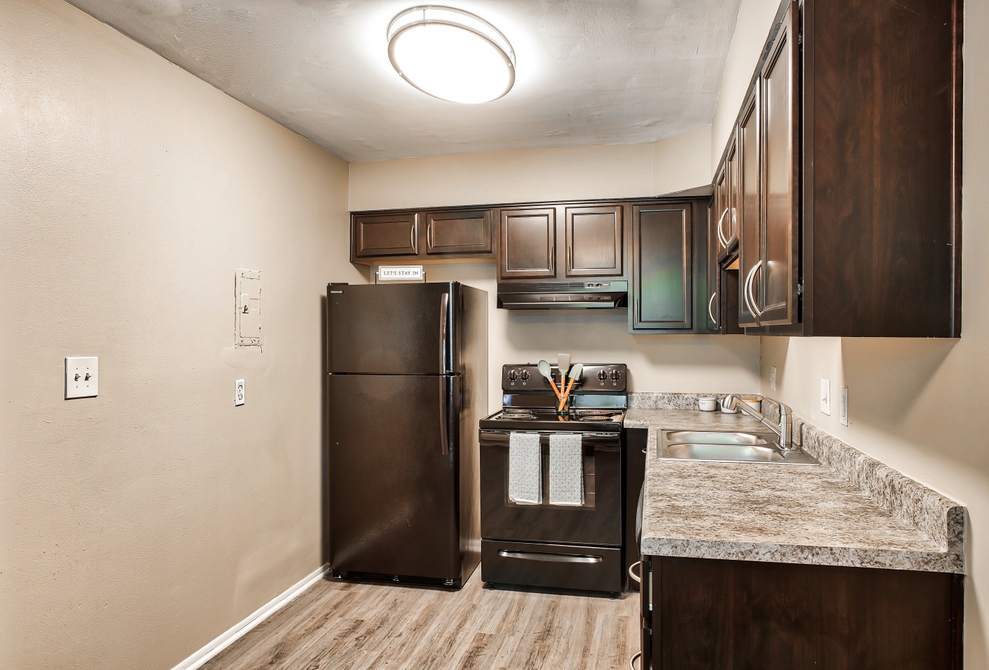 Continental Terrace apartment homes Image 4
