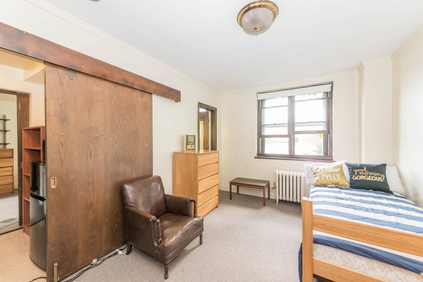 Co Living- 5748 Blackstone Image 15