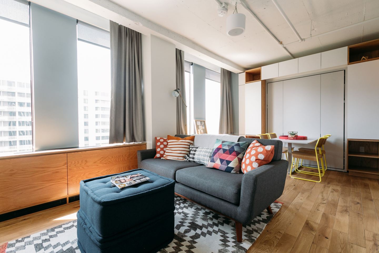2221 S Clark - Student Housing Image 19