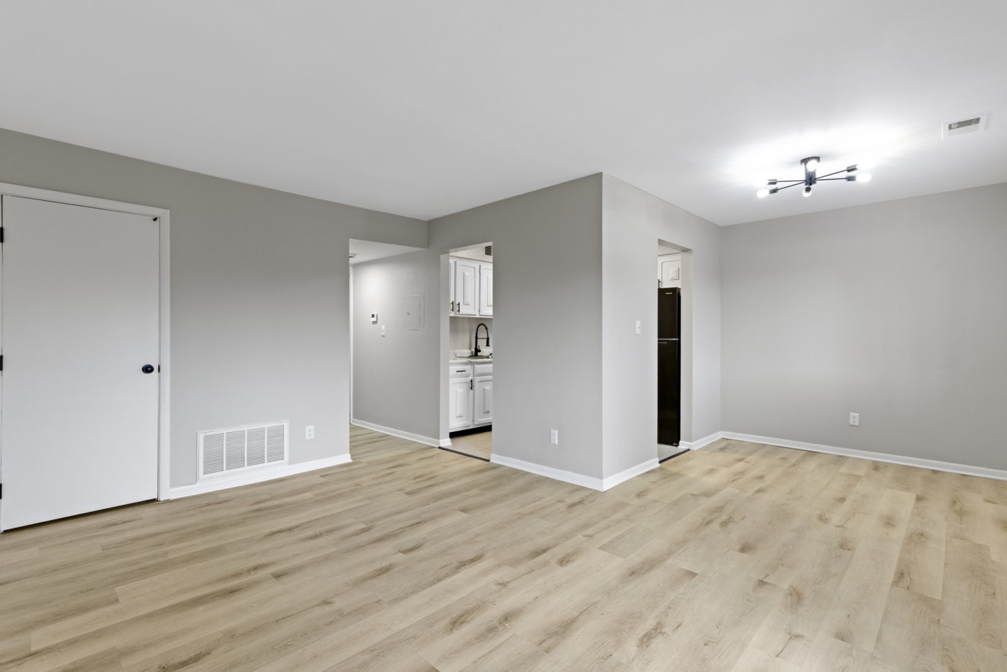 Cedars Apartments Image 8