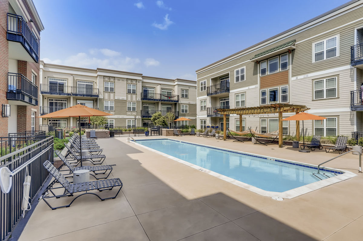Centre Court Apartments Image 16