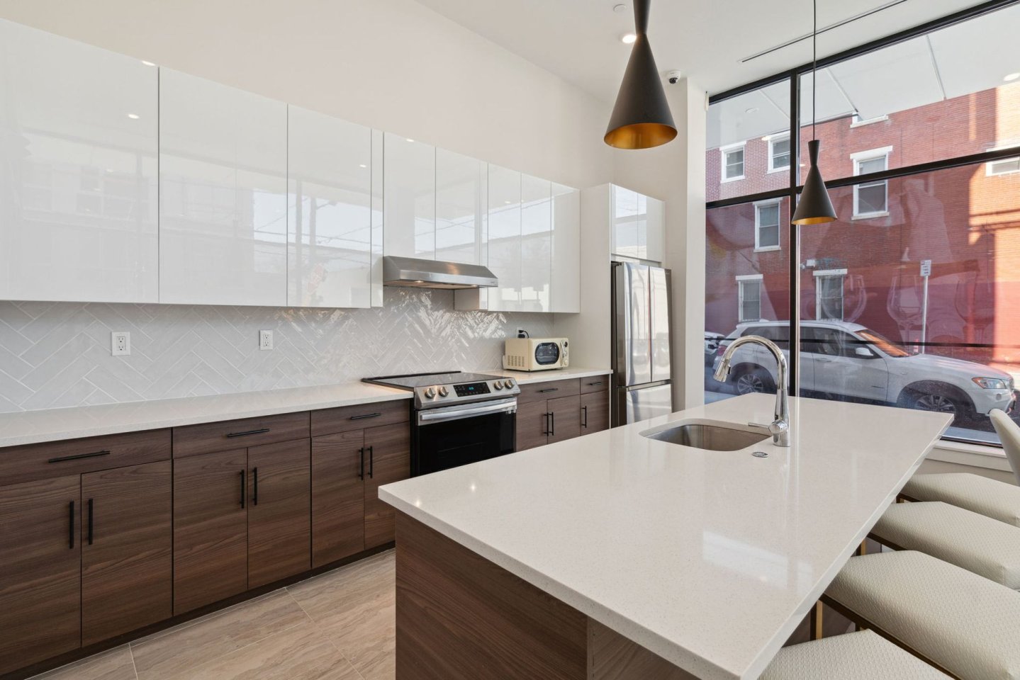 720 Thompson Street Image 13