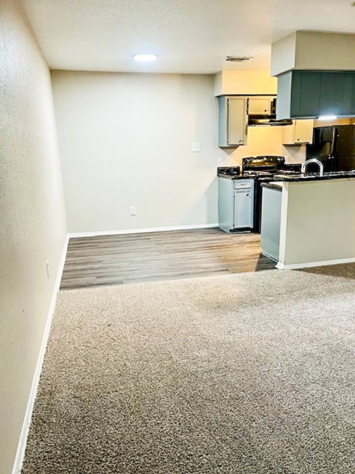 Brookhollow Apartments Image 3