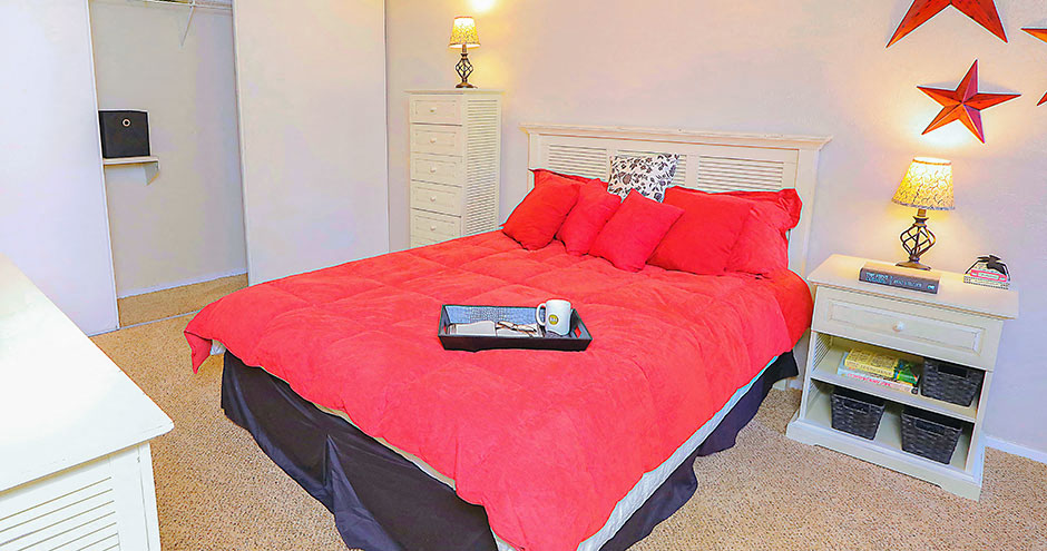 The Ashton Apartments Image 13