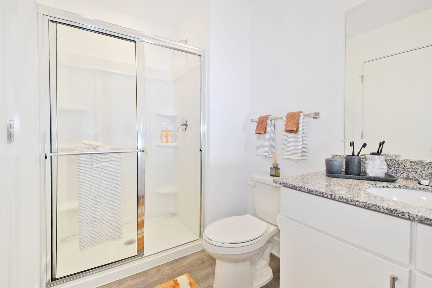 Avant Apartments Image 36