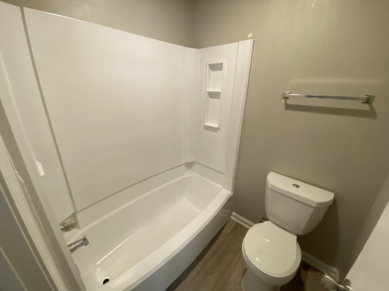 Twin Springs Apartment Homes Image 35