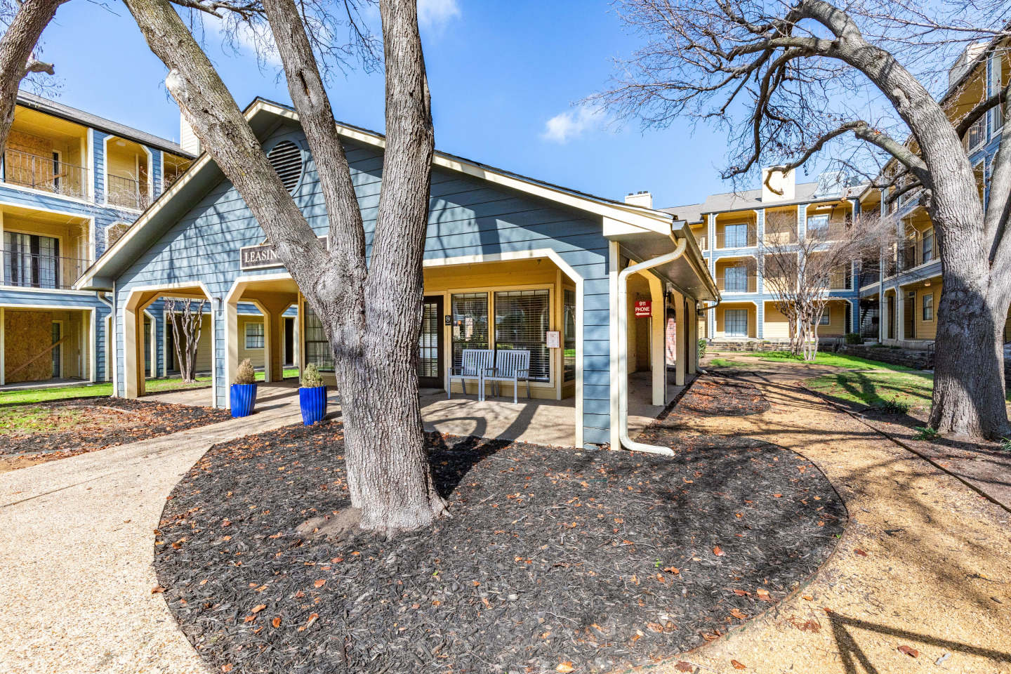 Forest Hills Apartments Image 3