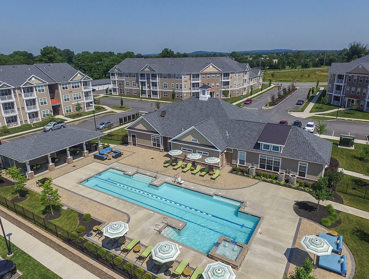 Westfield 41 Apartment Homes Image 10
