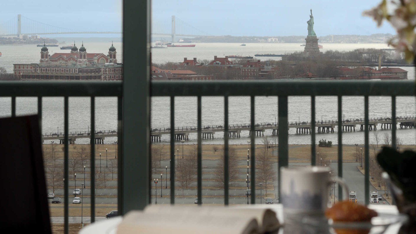 Portside Towers Image 50