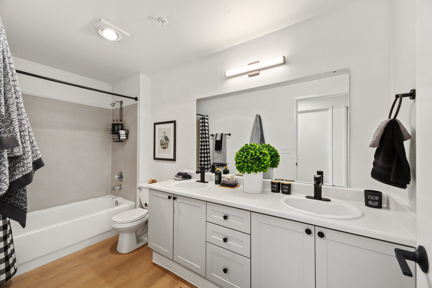 Copper Creek Apartment Homes Image 17