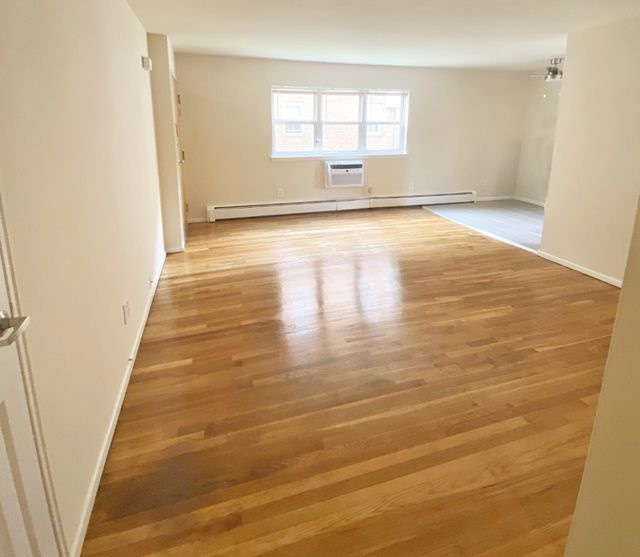 Kennedy Gardens Apartments Image 12