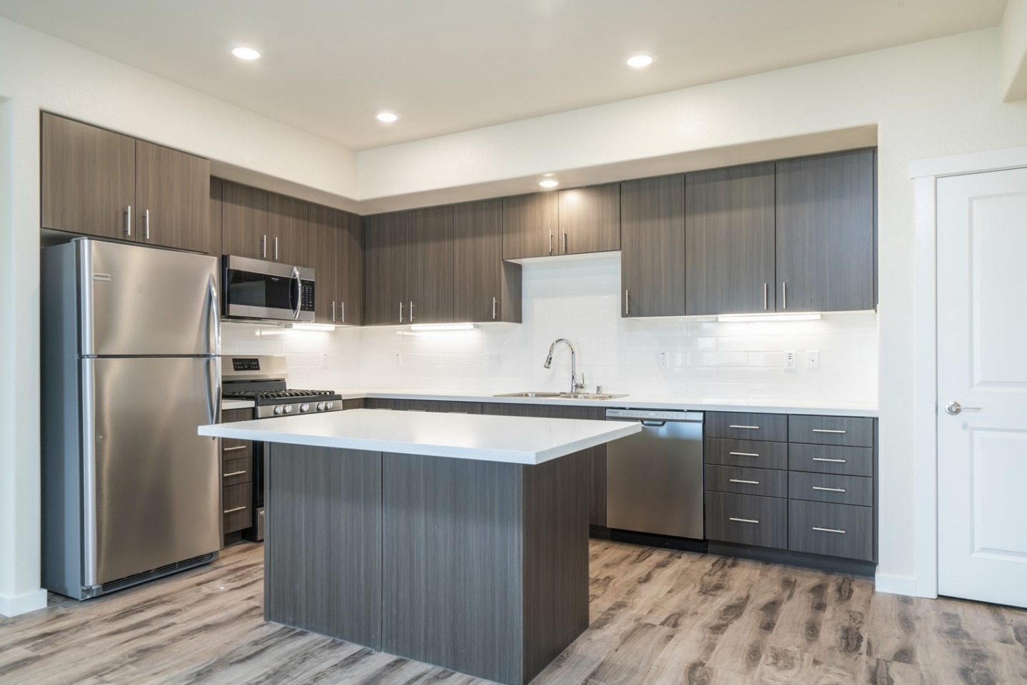 Hub Apartments Image 10