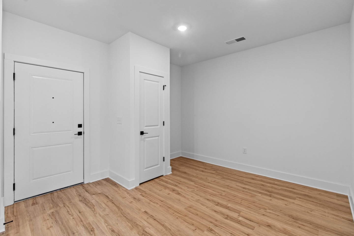 The Nixon Apartments Image 41