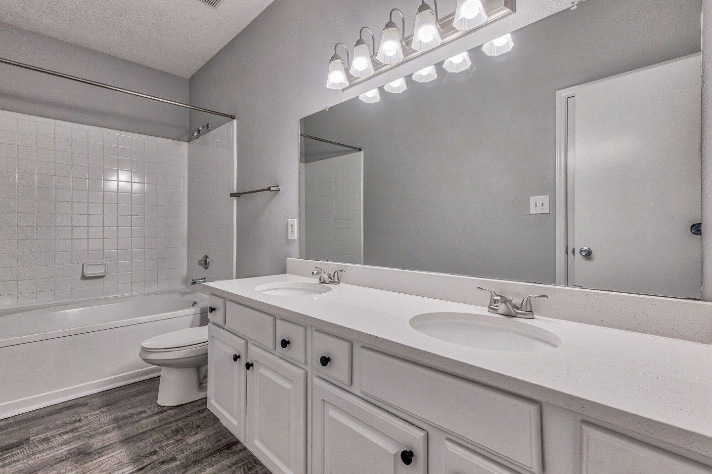 The Reserve at Waterford Lakes Image 11